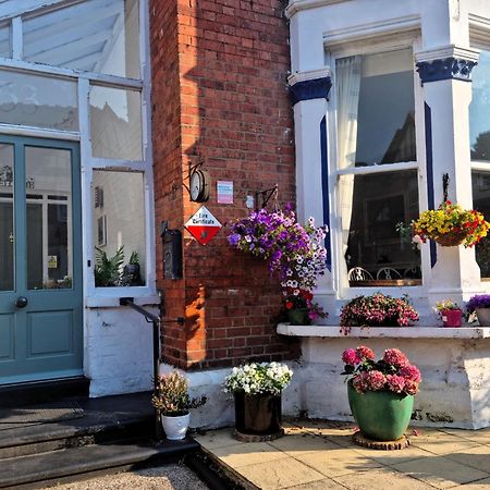 The Cavendish Hotel Scarborough Bagian luar foto