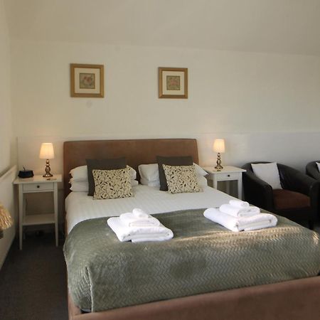 The Cavendish Hotel Scarborough Bagian luar foto
