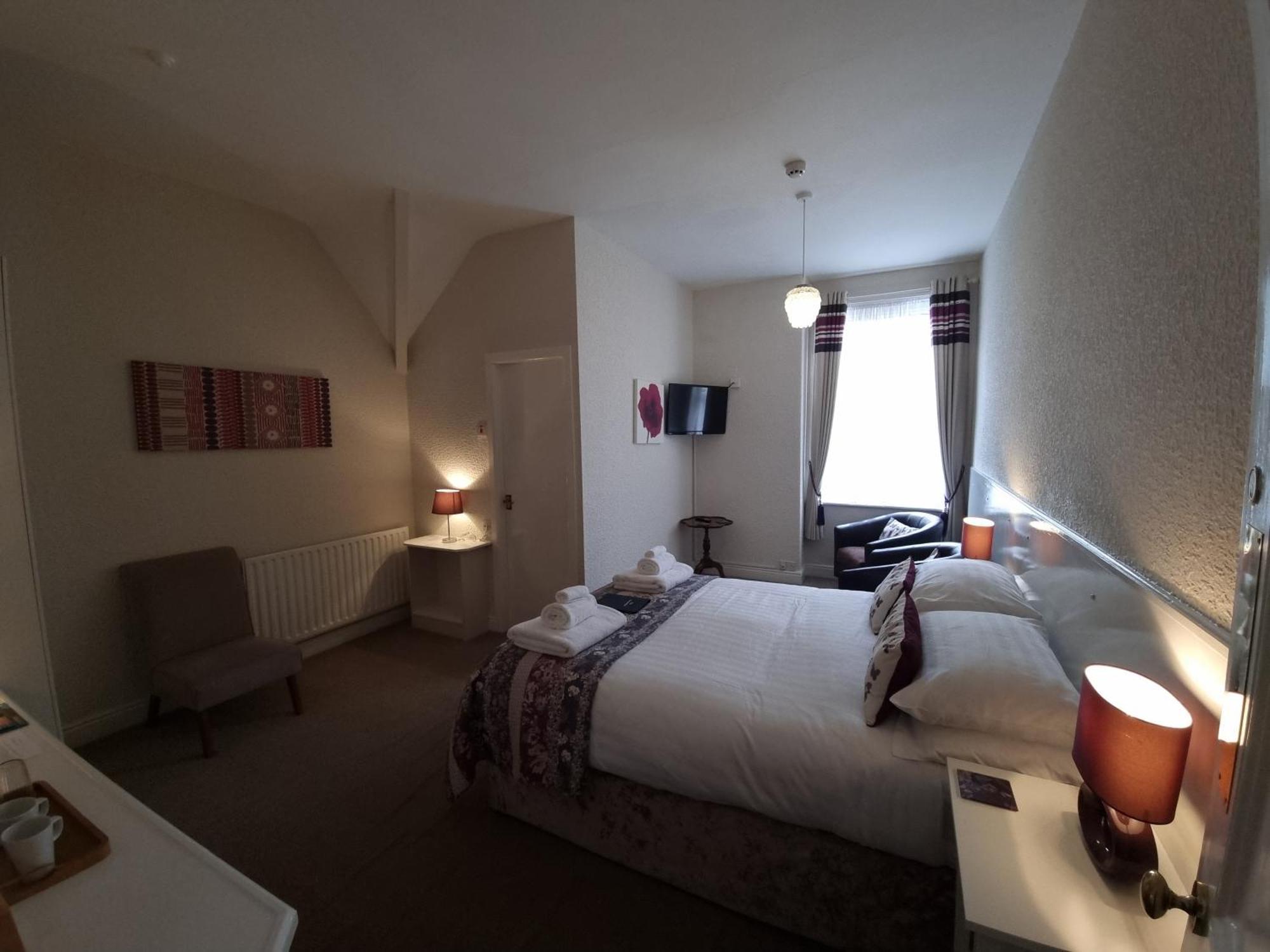 The Cavendish Hotel Scarborough Bagian luar foto