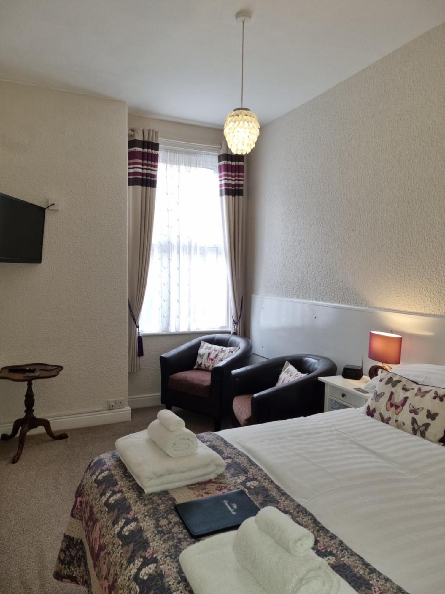 The Cavendish Hotel Scarborough Bagian luar foto