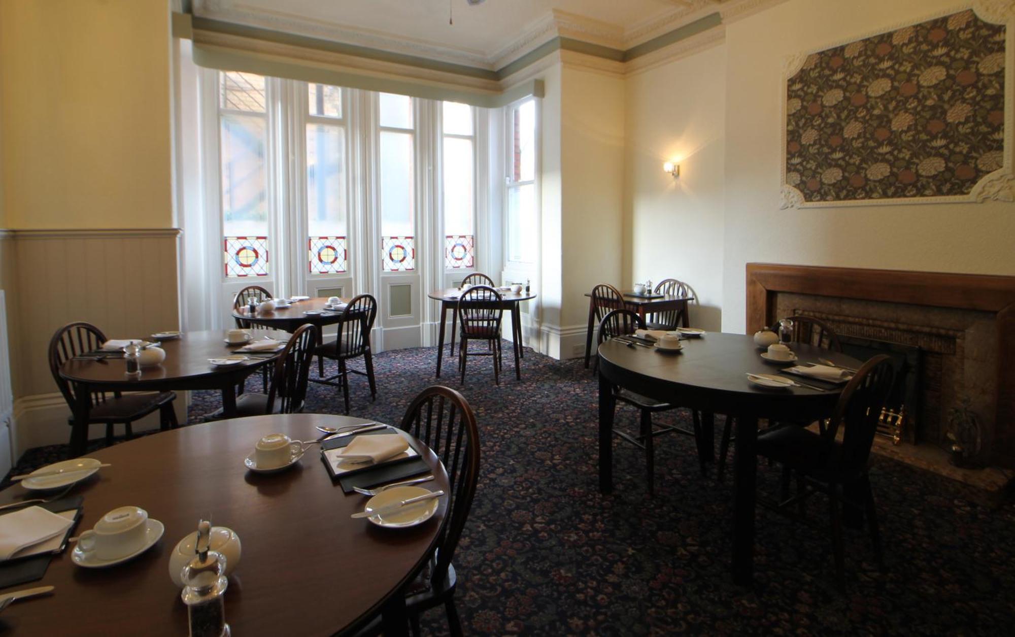The Cavendish Hotel Scarborough Bagian luar foto