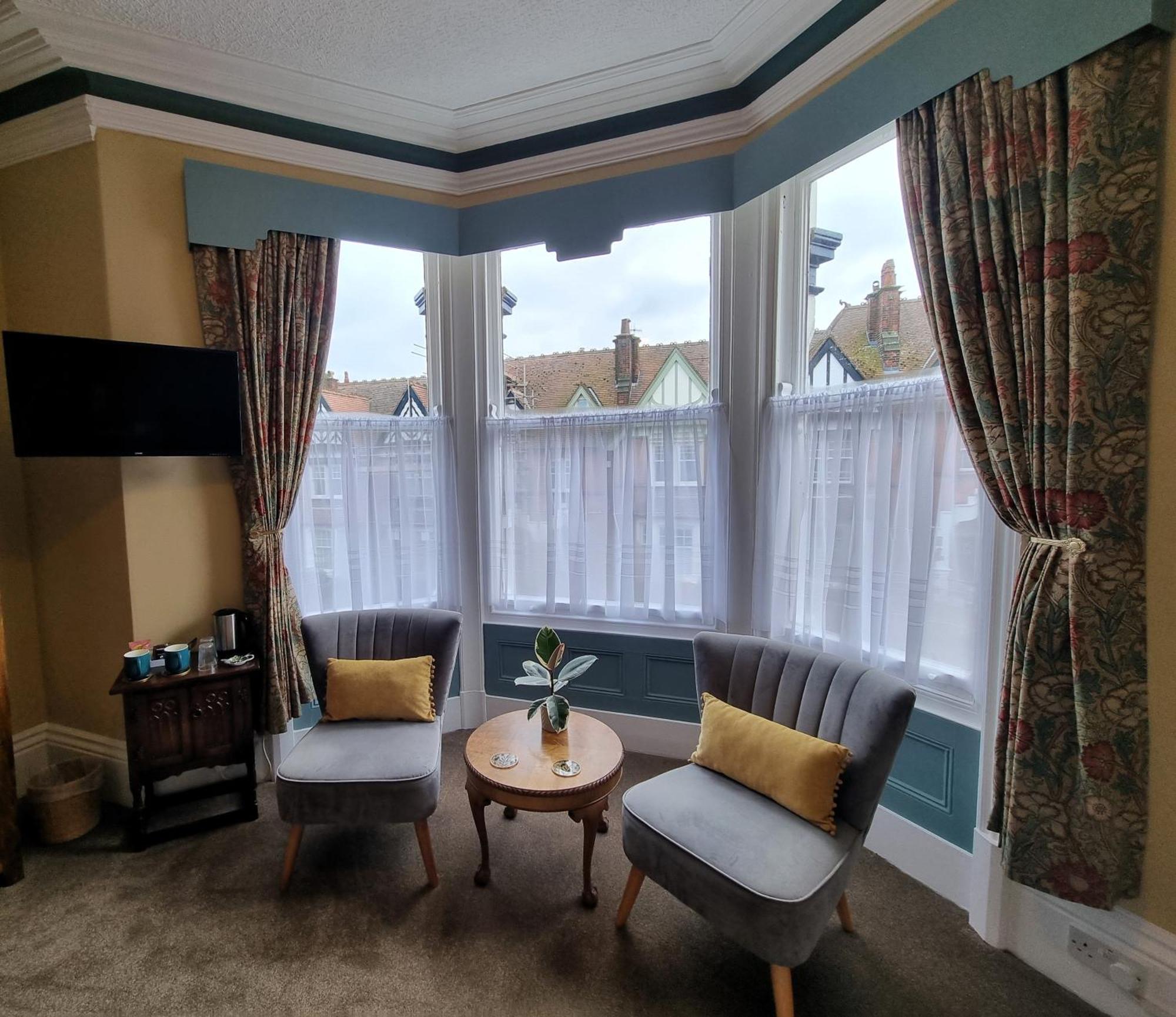 The Cavendish Hotel Scarborough Bagian luar foto