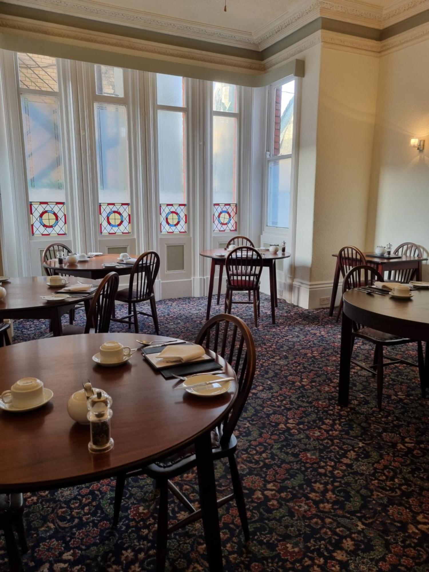 The Cavendish Hotel Scarborough Bagian luar foto