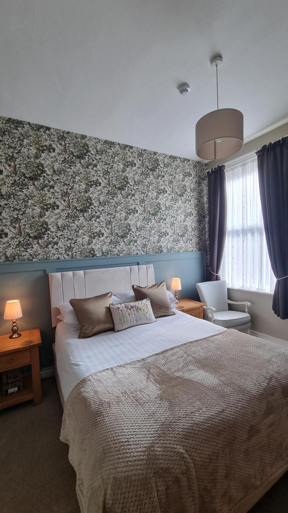 The Cavendish Hotel Scarborough Bagian luar foto